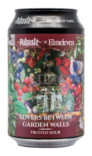 Pühaste Lovers Between Garden Walls